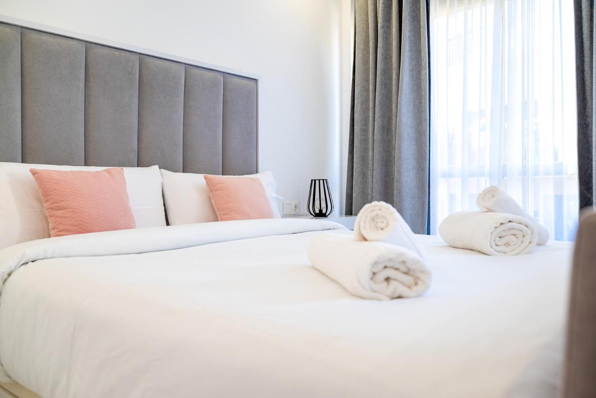Oleholidays 601 Romana Playa Junto Al Mar Marbella Exteriör bild